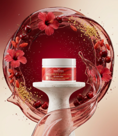 Masca nuantatoare par rosu cireasa 200ml MaterNatura, intensifica nuantele rosii si cupru, revigoreaza culoarea, hidrateaza si hraneste, anti frizz, par stralucitor si matasos, pentru par rosu natural sau vopsit, eco bio